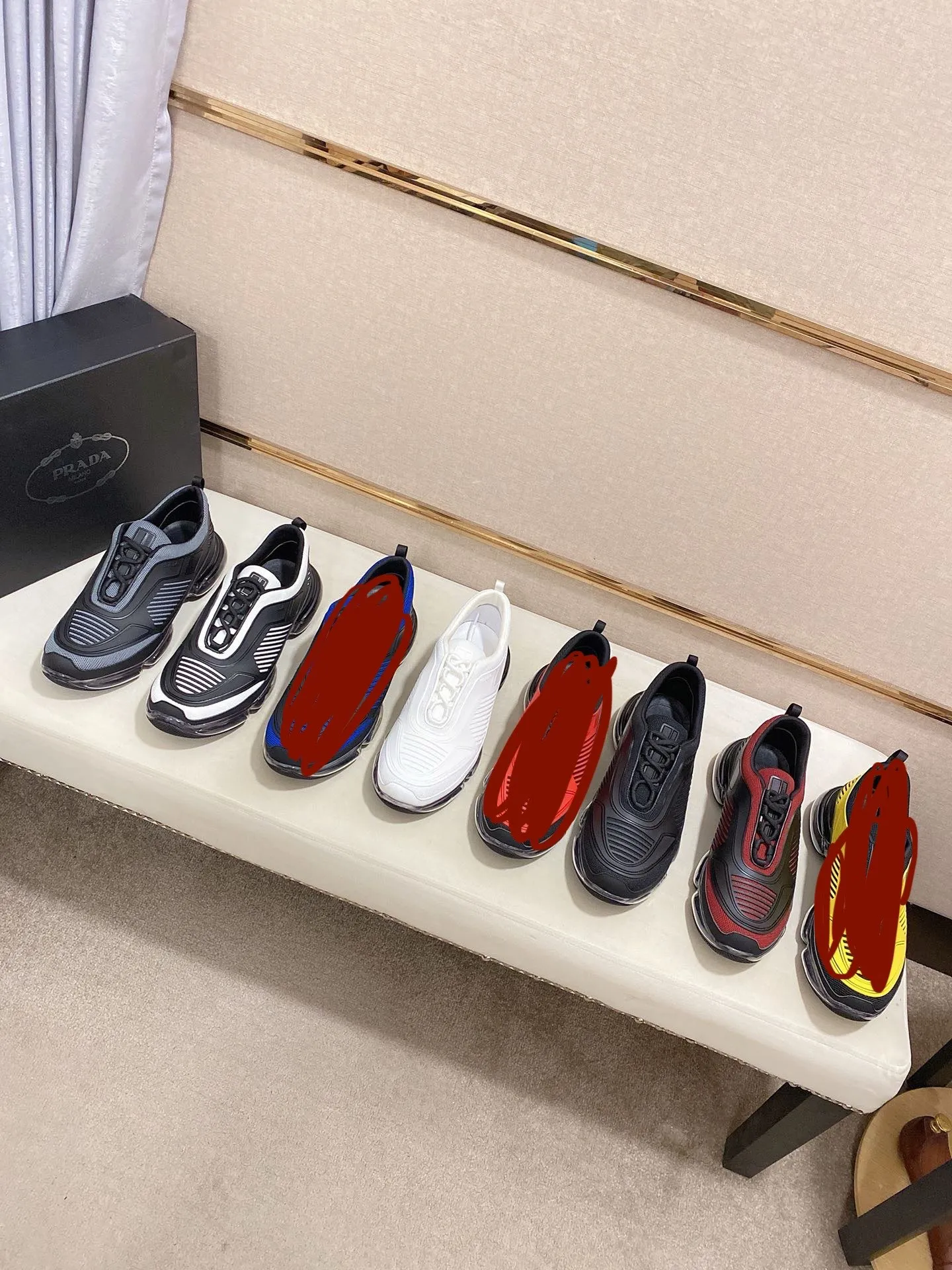 Factory price: 640💰 ✔️✔️✔️High-quality new PRADA counters are launched simultaneously. The new men's shoes and 😘fabric are made of high-tech glue-spraying technology. Lining: Full cowhide lining. 👍🏿 High-end ☄️ air-cushion molded anti-slip rubber outsole, exquisite lines, simple and elegant, comfortable and high-end for leisure travel. Code number: 38 to 45